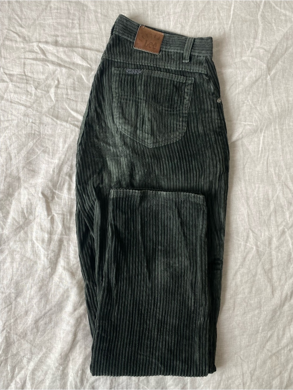 Lee “Riveted” Men’s Dark Green Corduroy Jeans - Classic Fit